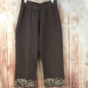 Lucy | Brown Yoga Athletic Graphic Capri Workout